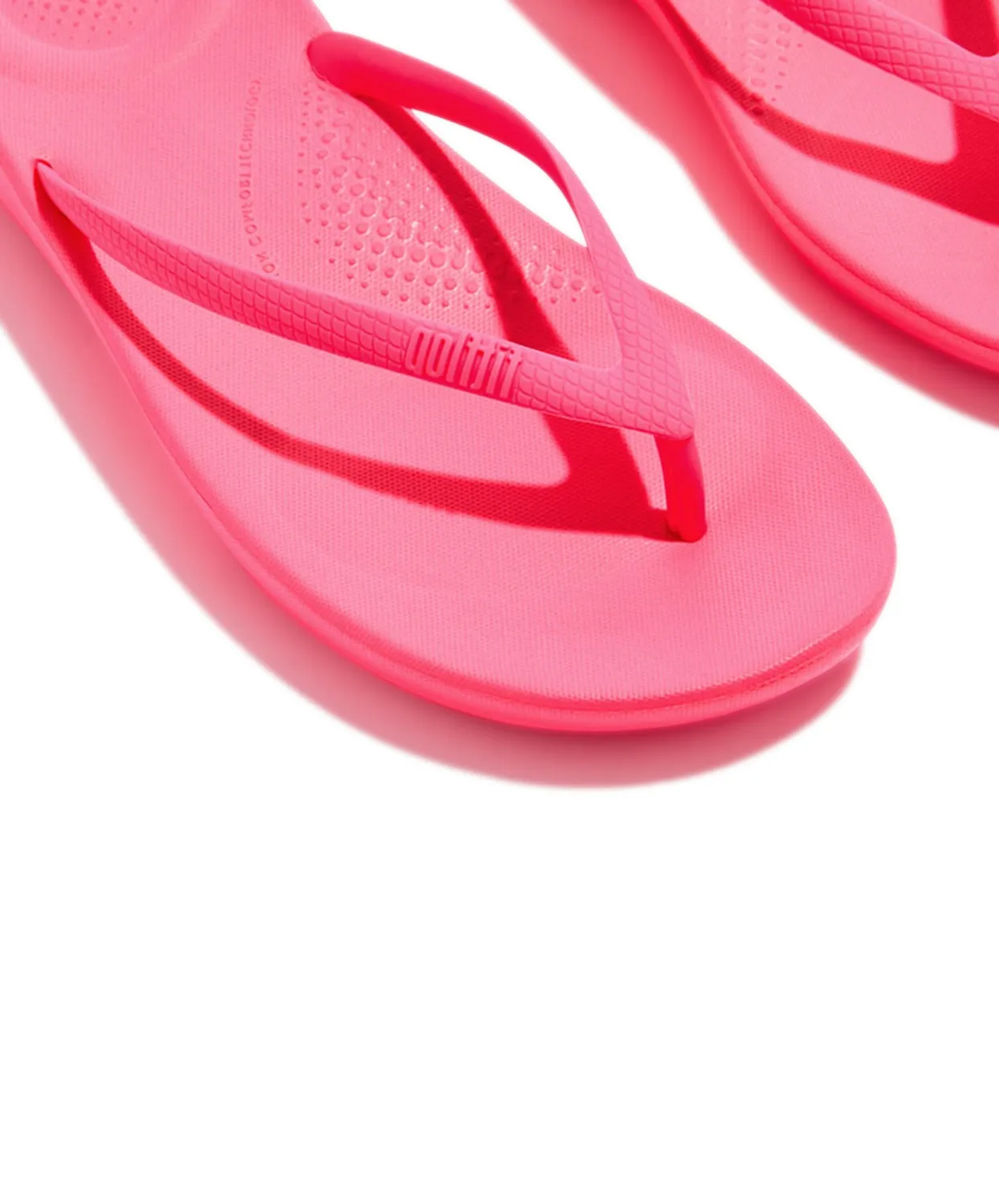 FitFlop IQushion Ergonomic Pop Pink Flip-Flops